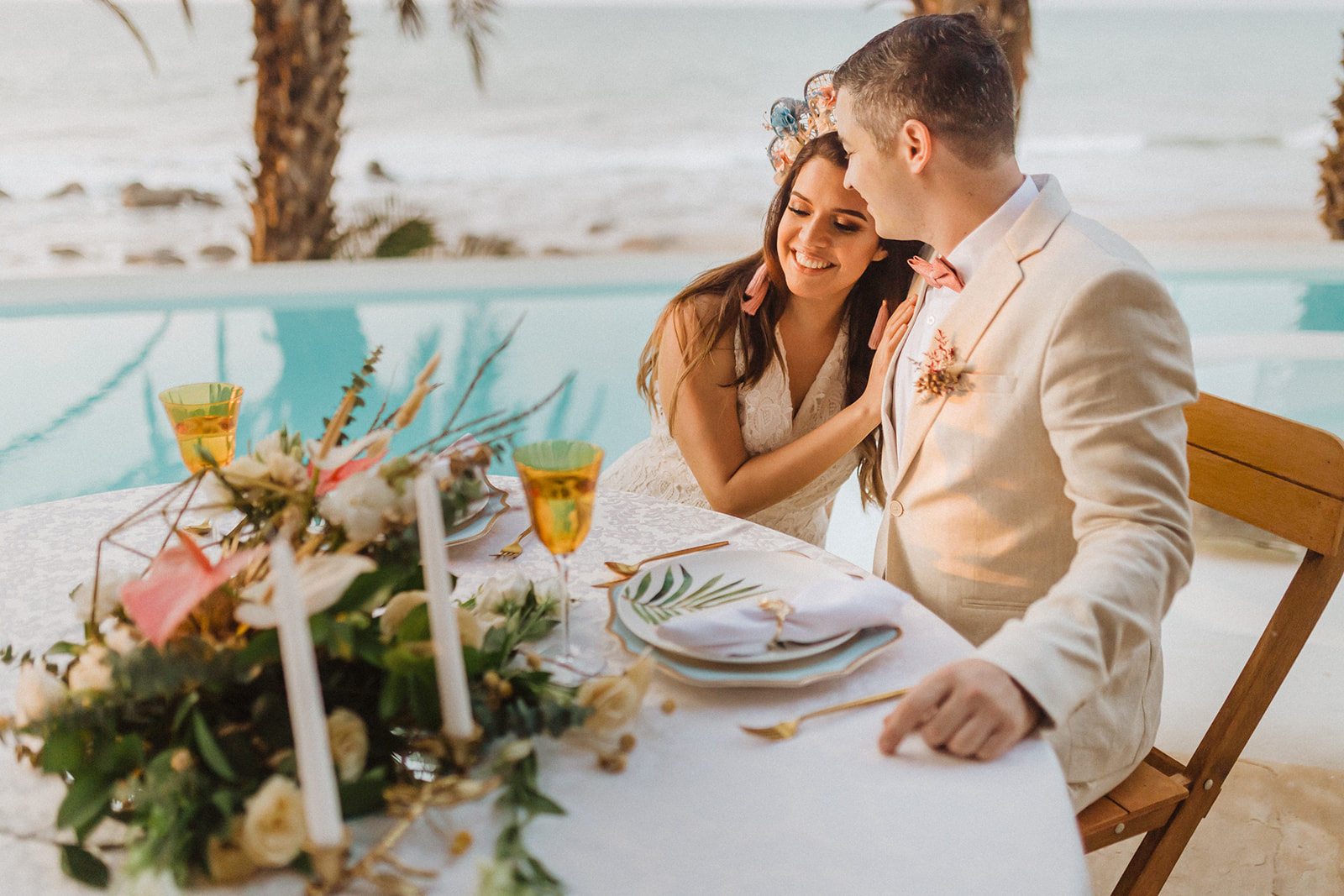 Esta boda Elopement en clave “soft” te inspirará: Íntima y Tropical Chic en las Pirámides de Máncora